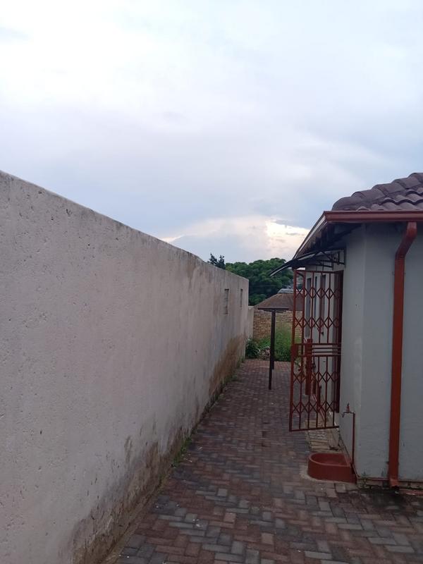 To Let 3 Bedroom Property for Rent in Mindalore Gauteng