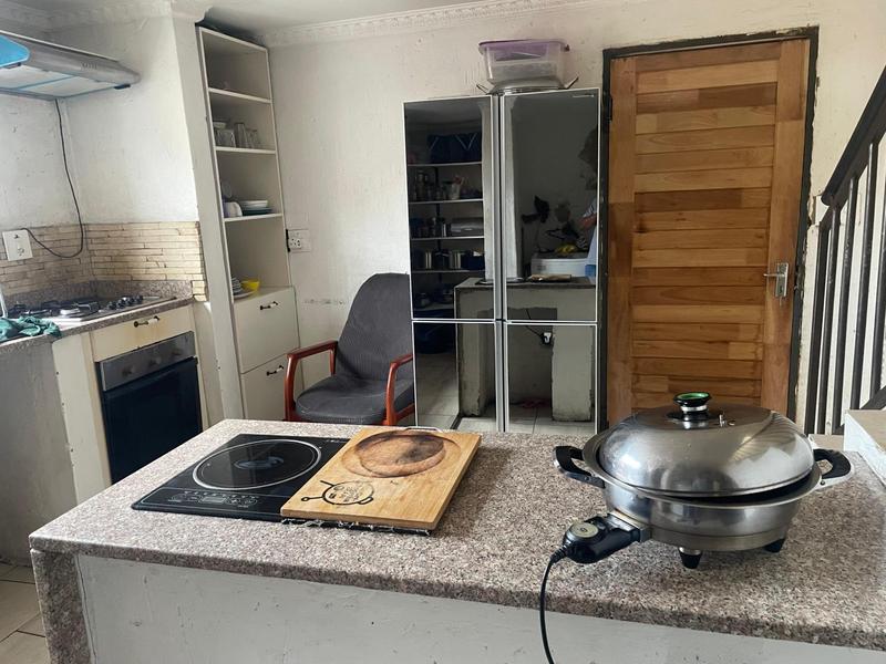 6 Bedroom Property for Sale in Moroka Gauteng