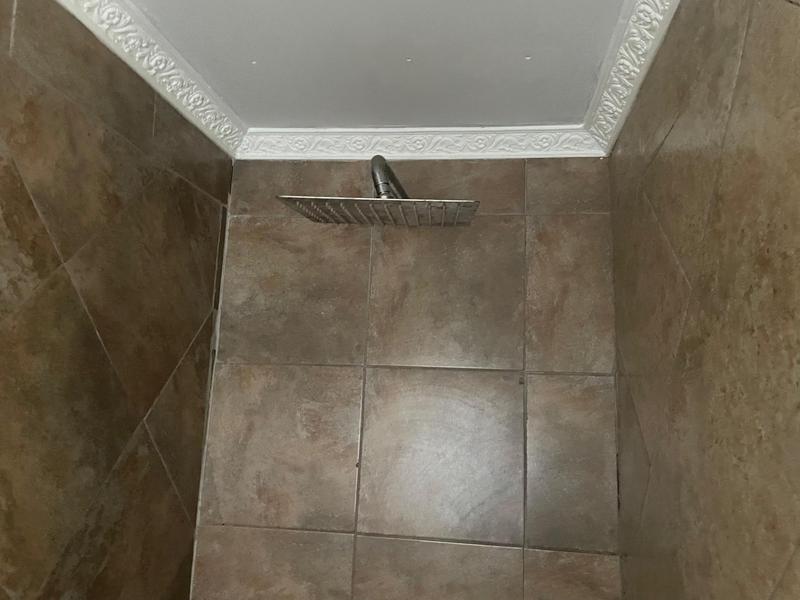 6 Bedroom Property for Sale in Moroka Gauteng