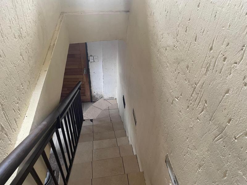 6 Bedroom Property for Sale in Moroka Gauteng