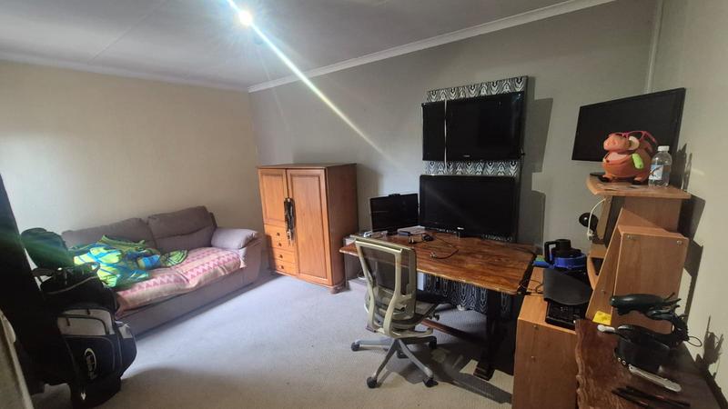 2 Bedroom Property for Sale in Terenure Gauteng