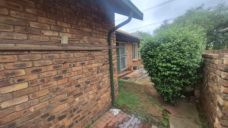 2 Bedroom Property for Sale in Terenure Gauteng