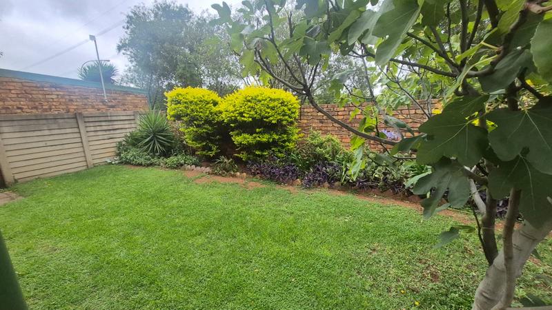 2 Bedroom Property for Sale in Terenure Gauteng
