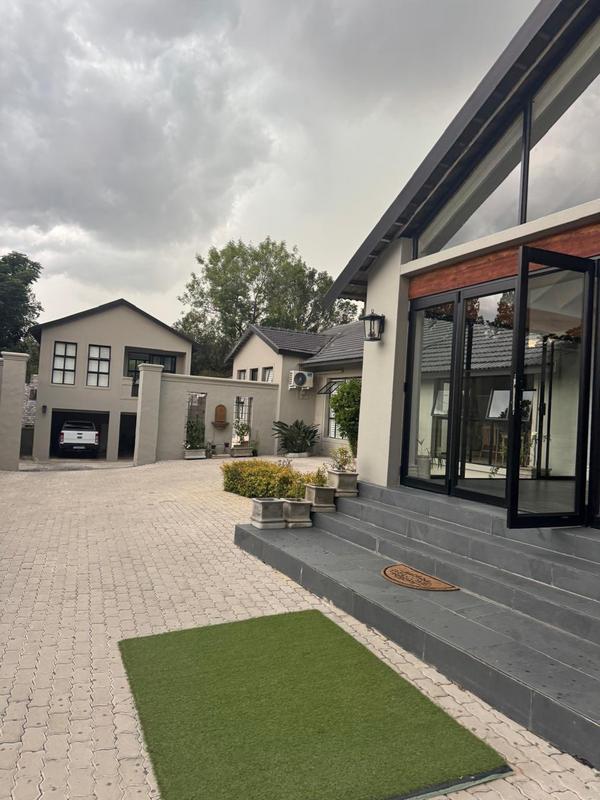To Let 1 Bedroom Property for Rent in Bryanston Gauteng