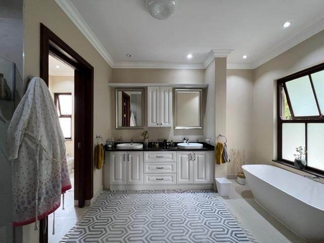 To Let 4 Bedroom Property for Rent in Morningside Gauteng