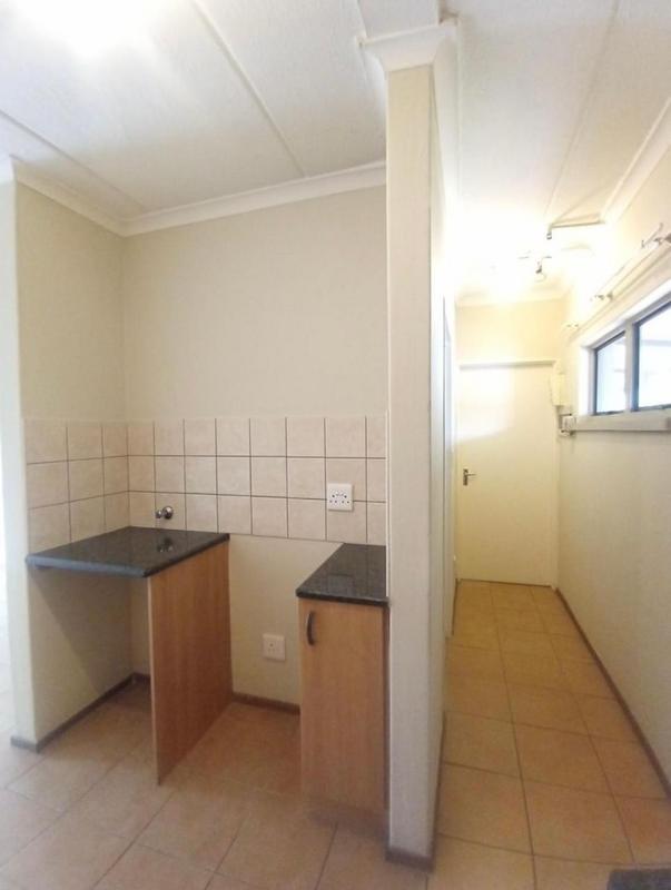 2 Bedroom Property for Sale in Noordwyk Gauteng