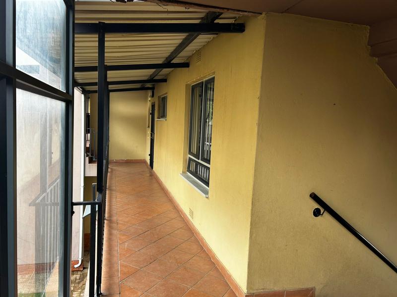 2 Bedroom Property for Sale in Noordwyk Gauteng