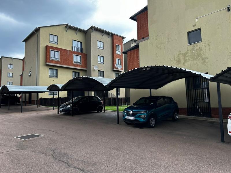 2 Bedroom Property for Sale in Noordwyk Gauteng