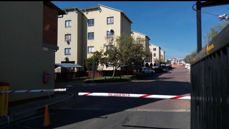 2 Bedroom Property for Sale in Noordwyk Gauteng