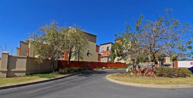 2 Bedroom Property for Sale in Noordwyk Gauteng