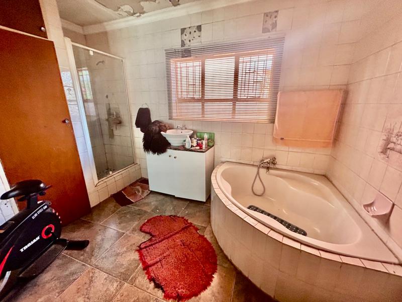 4 Bedroom Property for Sale in Vanderbijlpark CE 4 Gauteng