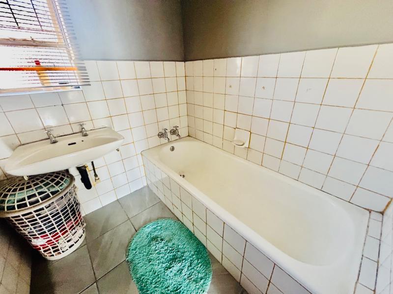 3 Bedroom Property for Sale in Vanderbijlpark CE 4 Gauteng