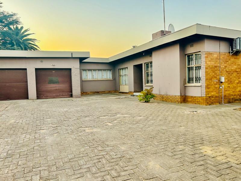3 Bedroom Property for Sale in Vanderbijlpark CE 4 Gauteng
