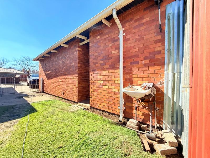 3 Bedroom Property for Sale in Vanderbijlpark Cw 6 Gauteng