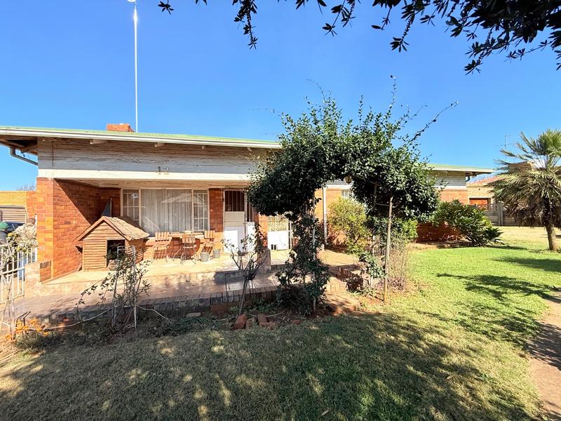 3 Bedroom Property for Sale in Vanderbijlpark Cw 6 Gauteng