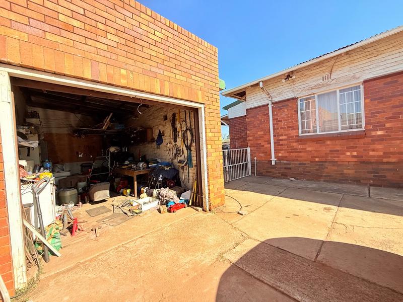 3 Bedroom Property for Sale in Vanderbijlpark Cw 6 Gauteng