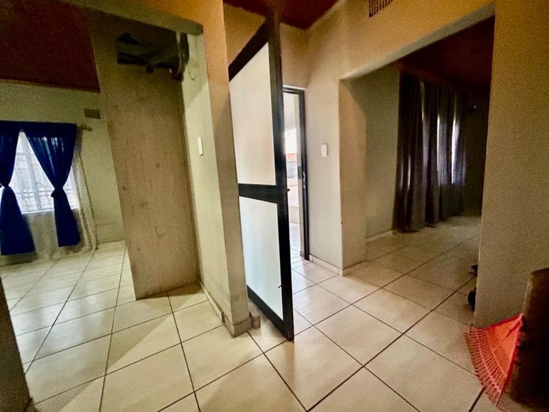 3 Bedroom Property for Sale in Vanderbijlpark Cw 6 Gauteng