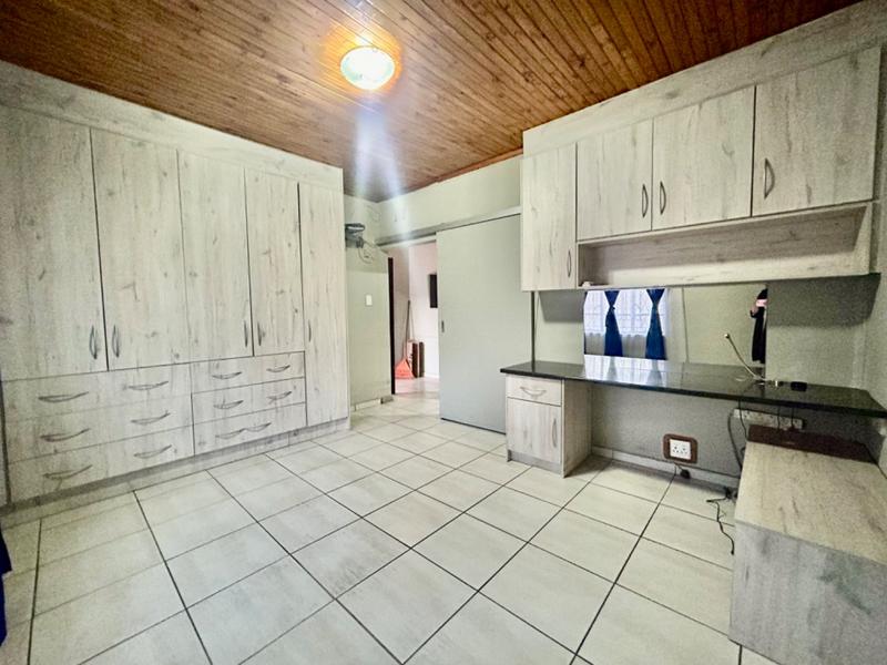 3 Bedroom Property for Sale in Vanderbijlpark Cw 6 Gauteng