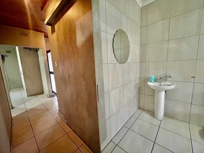 3 Bedroom Property for Sale in Vanderbijlpark Cw 6 Gauteng