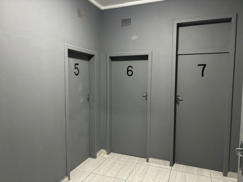 9 Bedroom Property for Sale in Vanderbijlpark Cw 6 Gauteng