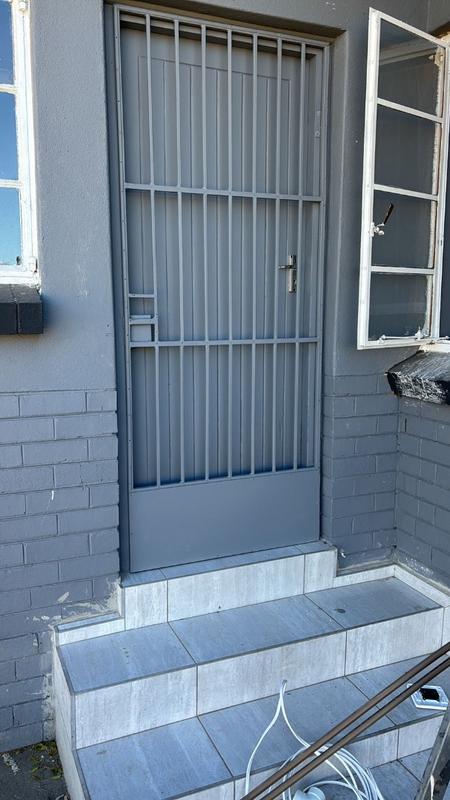 9 Bedroom Property for Sale in Vanderbijlpark Cw 6 Gauteng