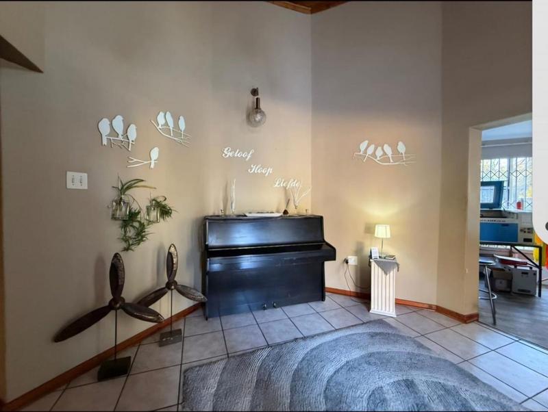 5 Bedroom Property for Sale in Vanderbijlpark Sw 2 Gauteng