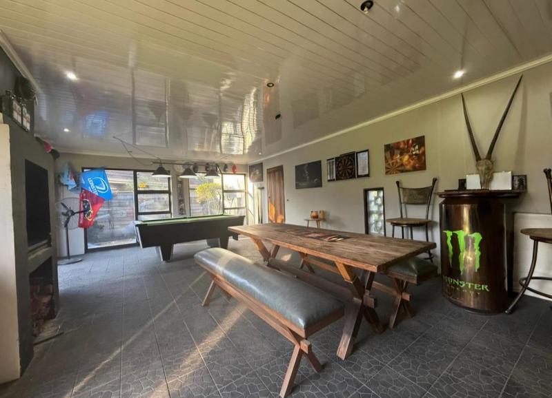 5 Bedroom Property for Sale in Vanderbijlpark Sw 2 Gauteng