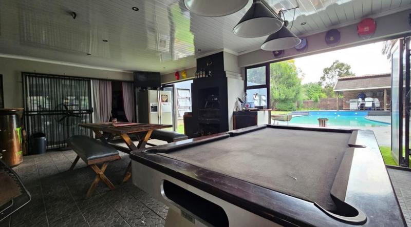 5 Bedroom Property for Sale in Vanderbijlpark Sw 2 Gauteng