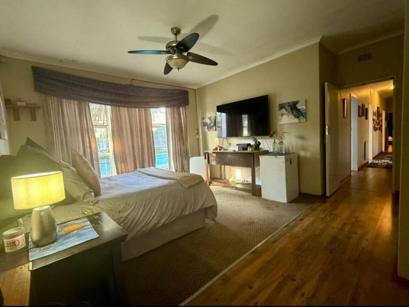 5 Bedroom Property for Sale in Vanderbijlpark Sw 2 Gauteng