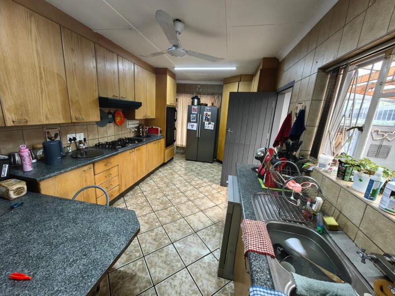 3 Bedroom Property for Sale in Vanderbijlpark SW 5 Gauteng