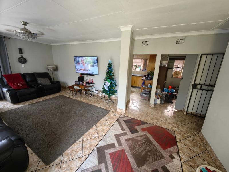 3 Bedroom Property for Sale in Vanderbijlpark SW 5 Gauteng