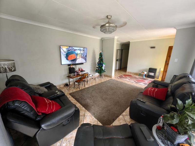 3 Bedroom Property for Sale in Vanderbijlpark SW 5 Gauteng