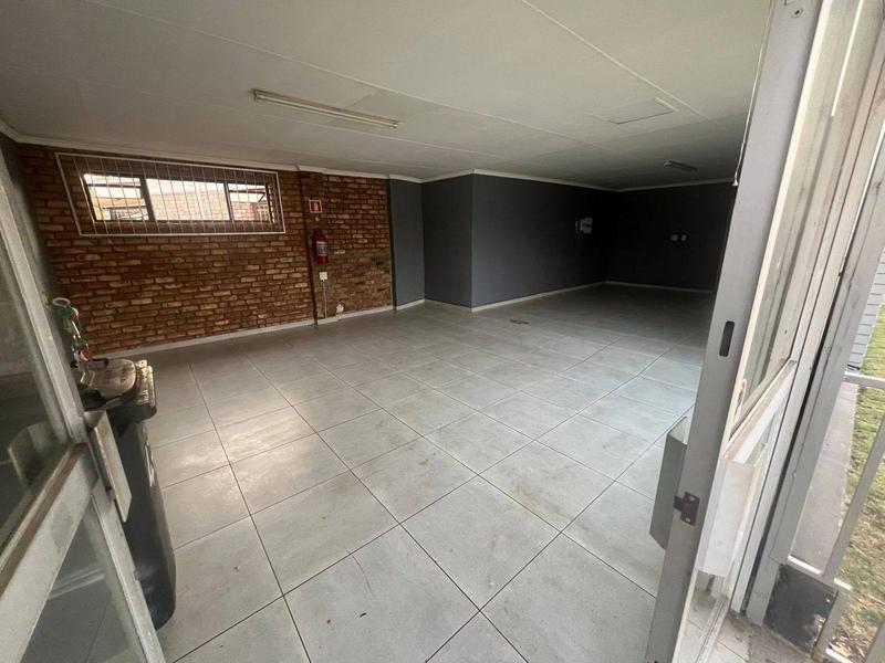 To Let commercial Property for Rent in Geduld Gauteng