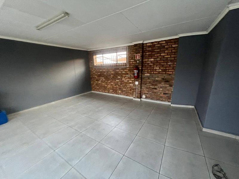 To Let commercial Property for Rent in Geduld Gauteng