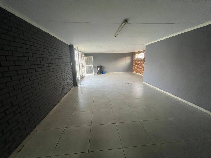 To Let commercial Property for Rent in Geduld Gauteng