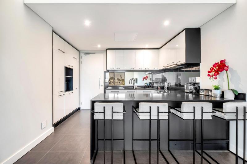 To Let 1 Bedroom Property for Rent in Rosebank Gauteng