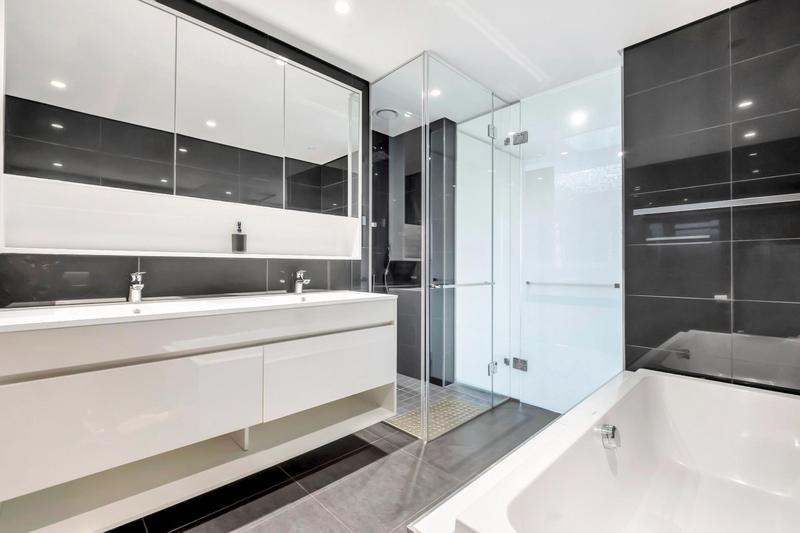 To Let 1 Bedroom Property for Rent in Rosebank Gauteng