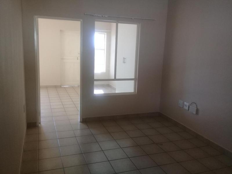 To Let 1 Bedroom Property for Rent in Buccleuch Gauteng