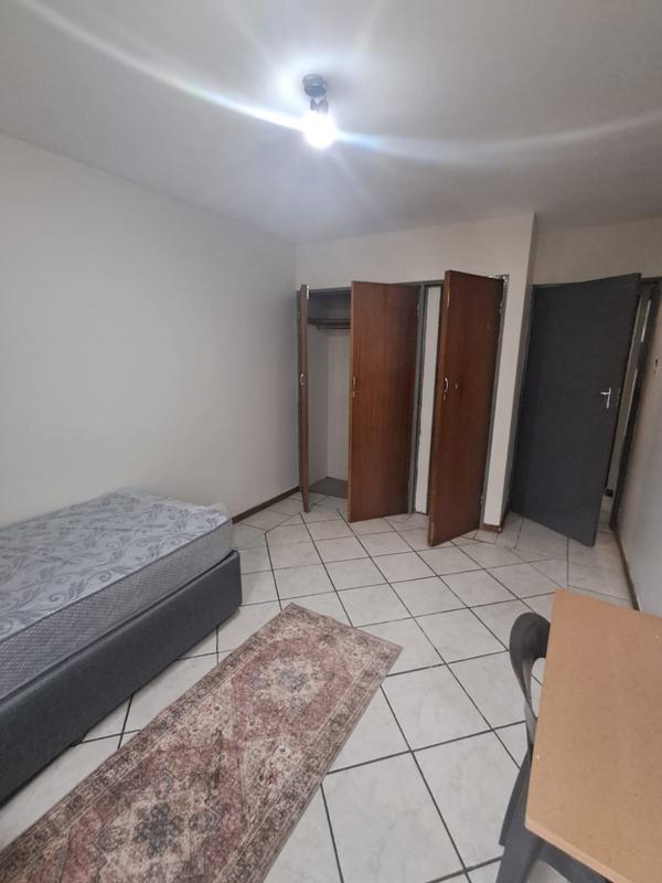 To Let 3 Bedroom Property for Rent in Gezina Gauteng