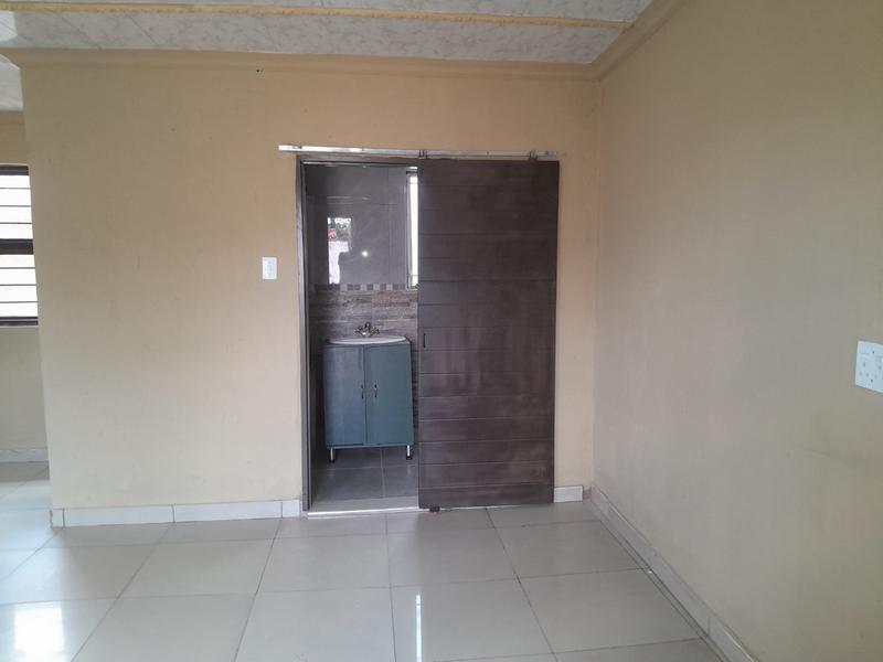 To Let 1 Bedroom Property for Rent in Naledi Gauteng