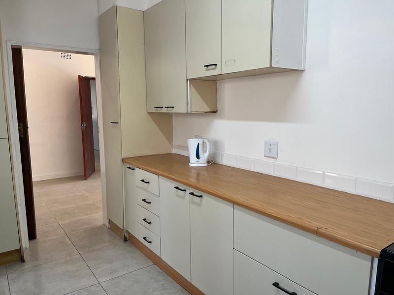 To Let 2 Bedroom Property for Rent in Blairgowrie Gauteng