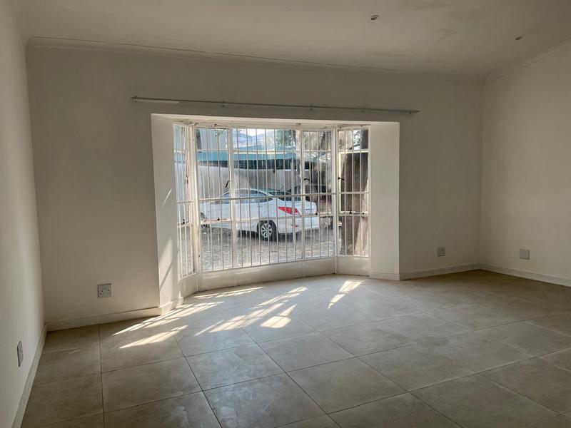 To Let 2 Bedroom Property for Rent in Blairgowrie Gauteng