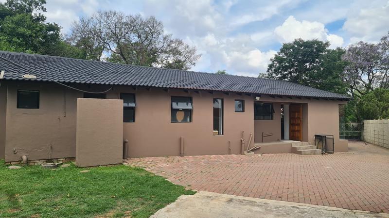 To Let 3 Bedroom Property for Rent in Vorna Valley Gauteng