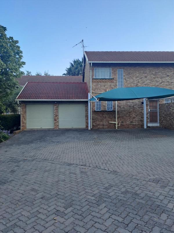To Let 3 Bedroom Property for Rent in Clubview Gauteng