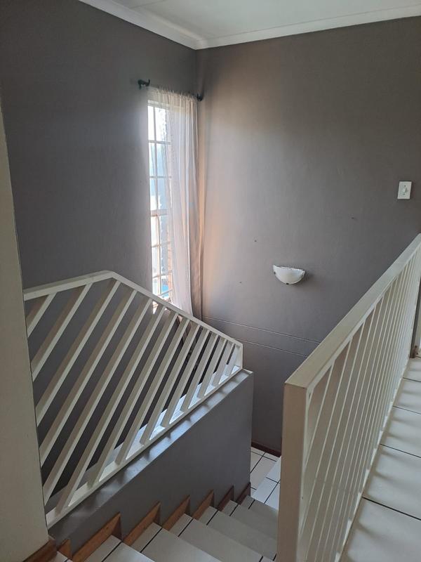 To Let 3 Bedroom Property for Rent in Clubview Gauteng
