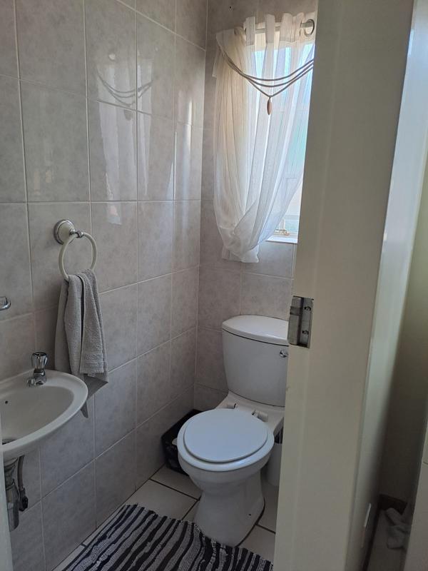 To Let 3 Bedroom Property for Rent in Clubview Gauteng