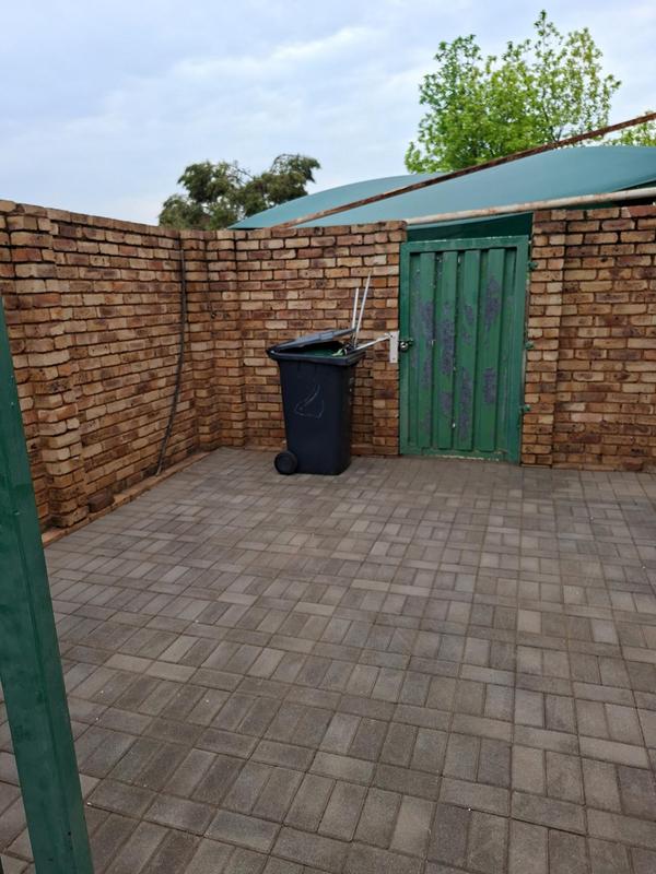 To Let 3 Bedroom Property for Rent in Clubview Gauteng