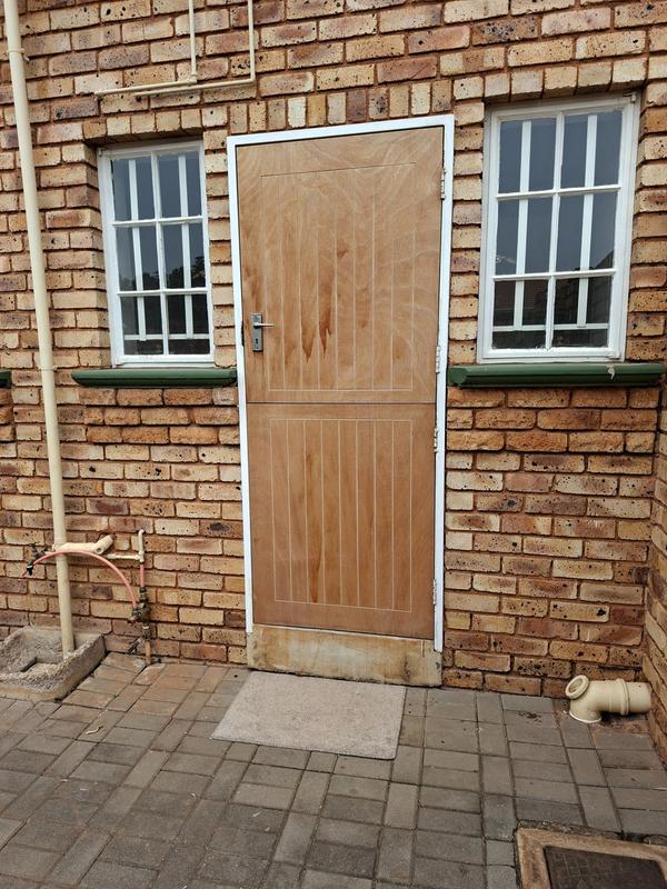 To Let 3 Bedroom Property for Rent in Clubview Gauteng