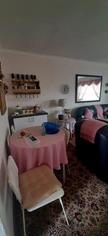 To Let 2 Bedroom Property for Rent in Rant En Dal Gauteng