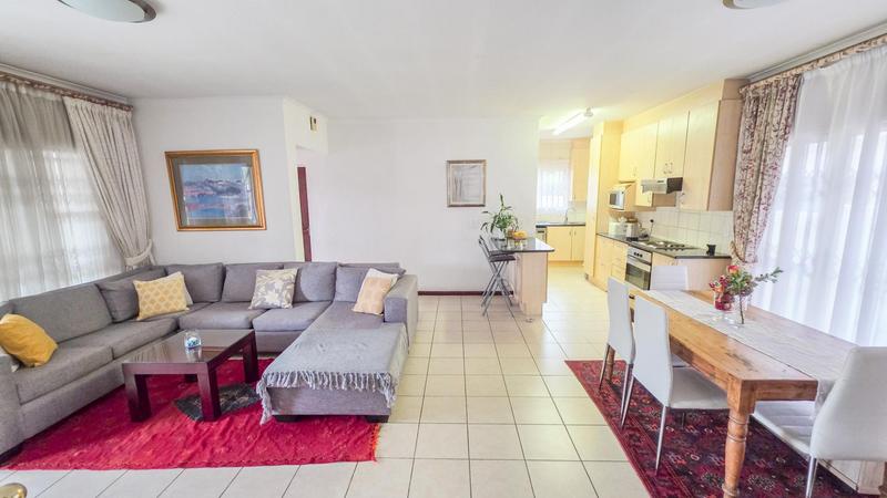 3 Bedroom Property for Sale in Gallo Manor Gauteng